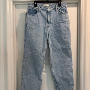 Abercrombie & Fitch 90s Relaxed Straight Curve alive